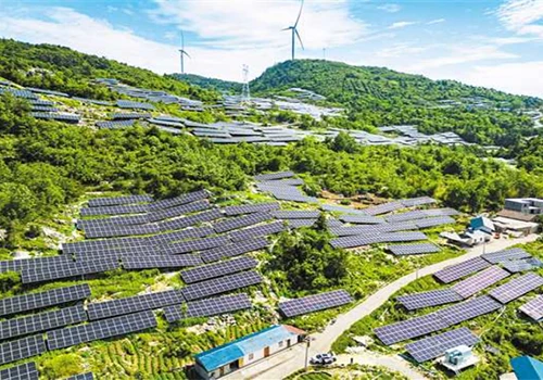 ศึกษาการสูญเสียสมรรถนะทางไฟฟ้าของโมดูลเซลล์แสงอาทิตย์ซีรีส์ที่มีมุมเอียงไม่สอดคล้องกัน