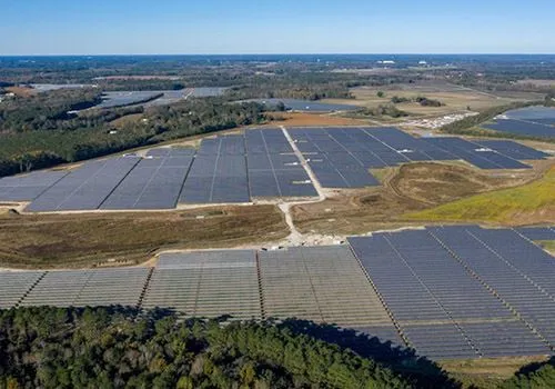 ชุดพลังงานแสงอาทิตย์สําหรับไฟกระชาก 209GW ในปี 2021